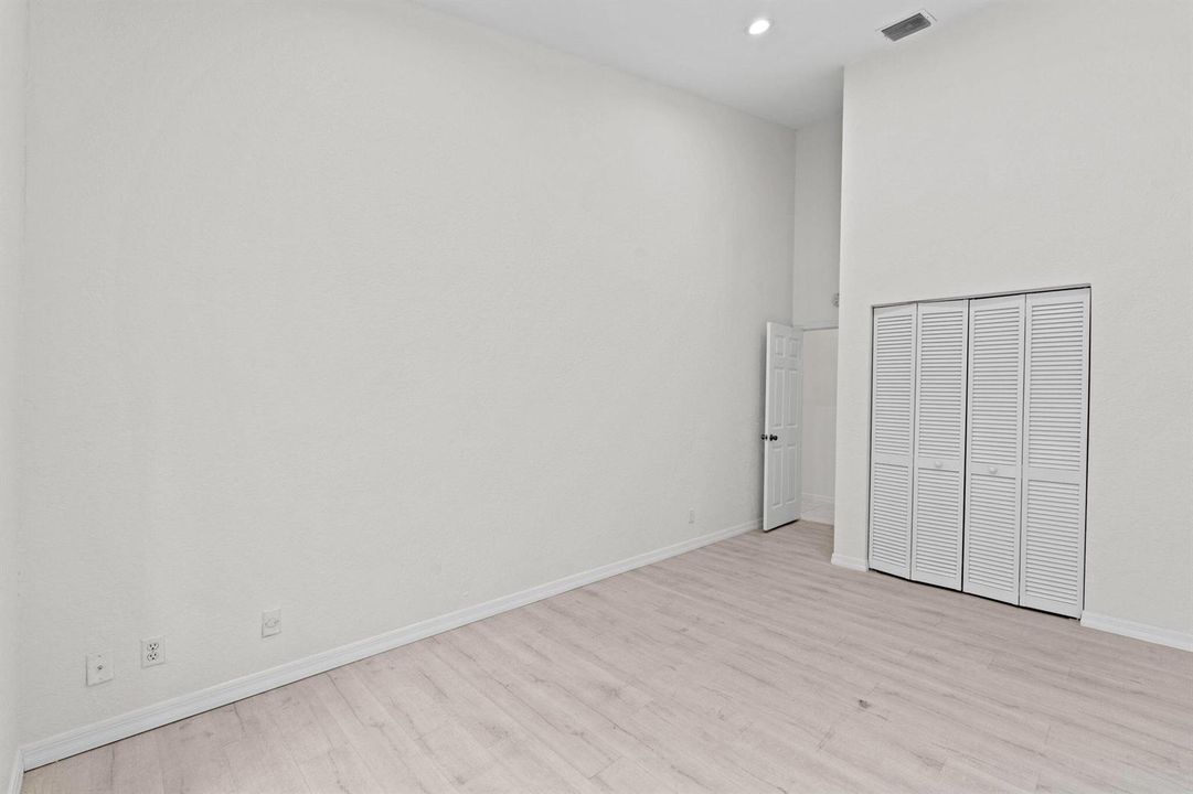30-web-or-mls-A7406458