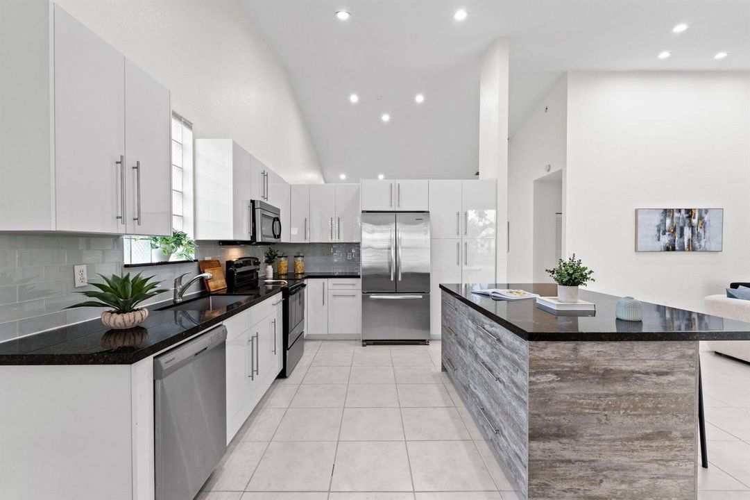 15-web-or-mls-A7406397