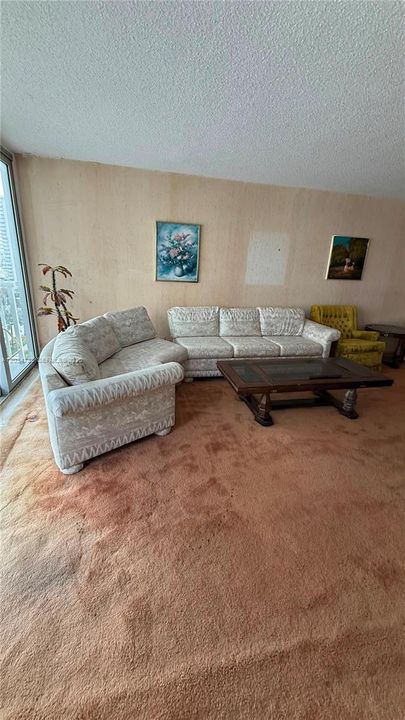 En Venta: $299,000 (1 camas, 1 baños, 1104 Pies cuadrados)