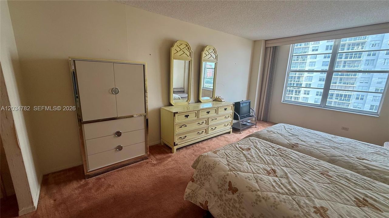 En Venta: $299,000 (1 camas, 1 baños, 1104 Pies cuadrados)