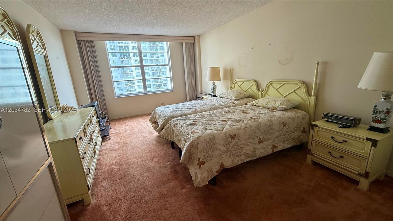 En Venta: $299,000 (1 camas, 1 baños, 1104 Pies cuadrados)
