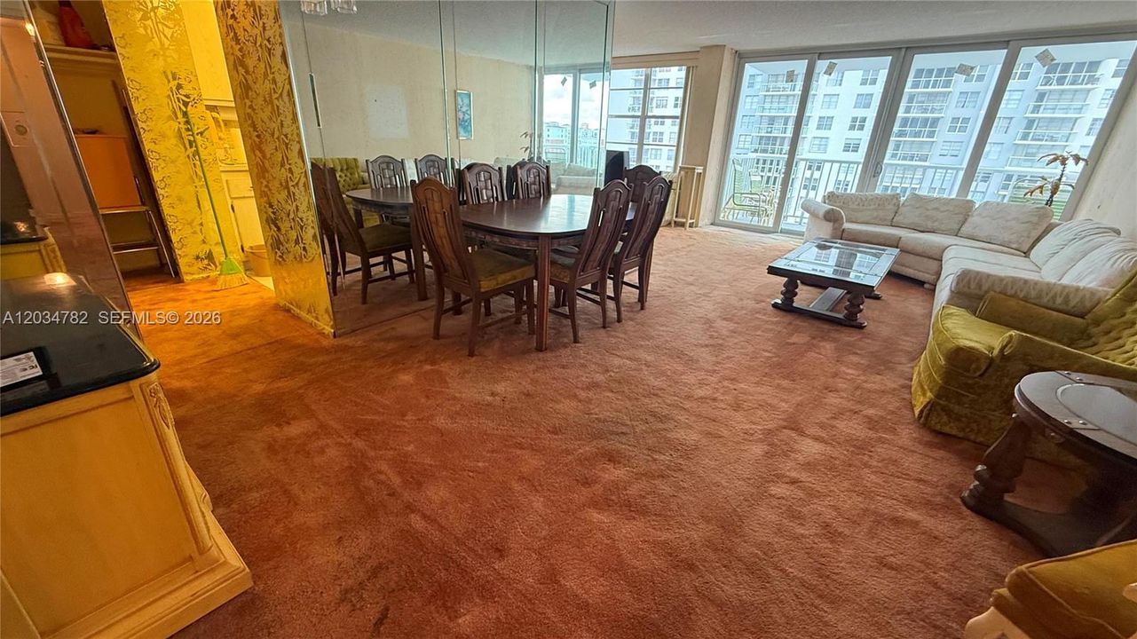 En Venta: $299,000 (1 camas, 1 baños, 1104 Pies cuadrados)