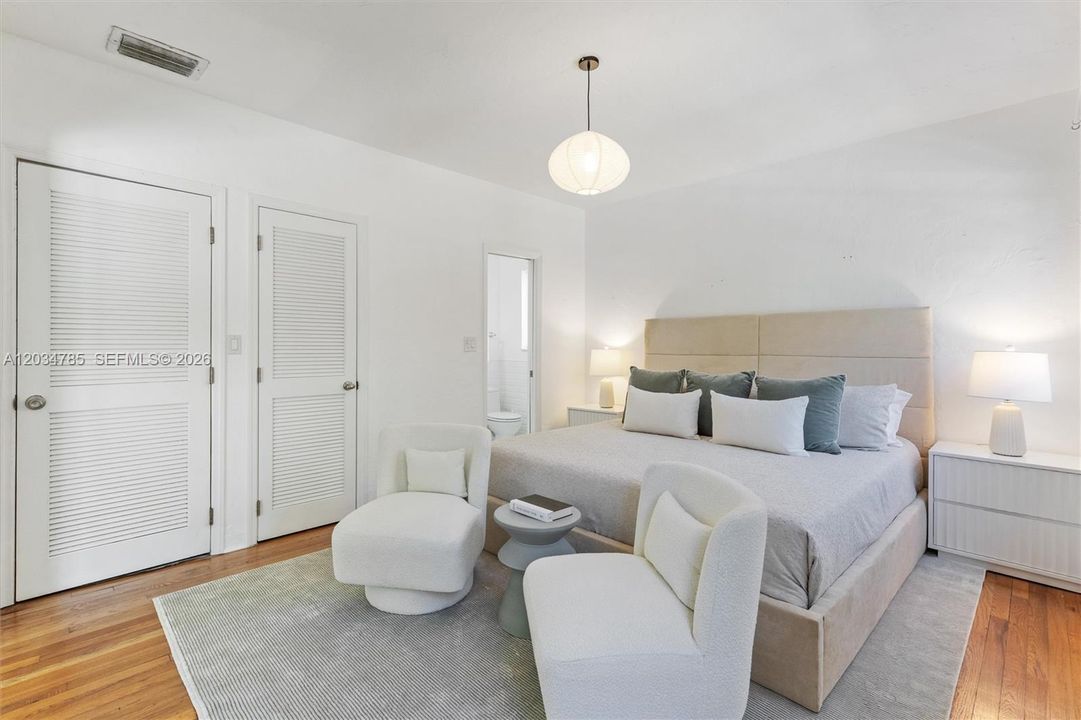 For Sale: $2,095,000 (4 beds, 2 baths, 1855 Square Feet)