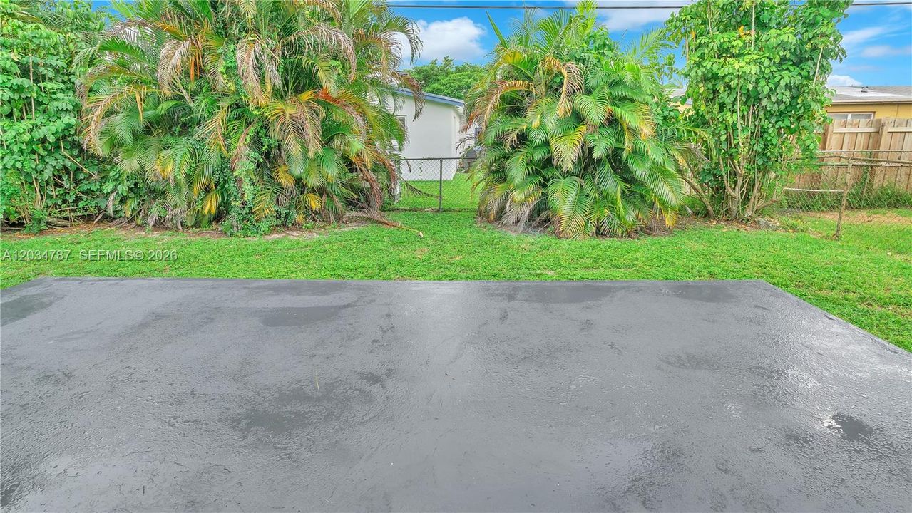 For Sale: $462,500 (3 beds, 2 baths, 1566 Square Feet)