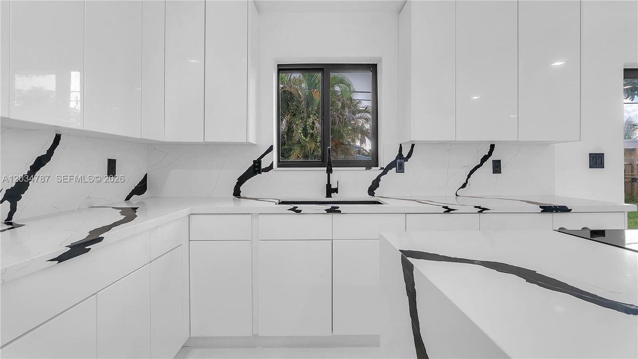 For Sale: $462,500 (3 beds, 2 baths, 1566 Square Feet)