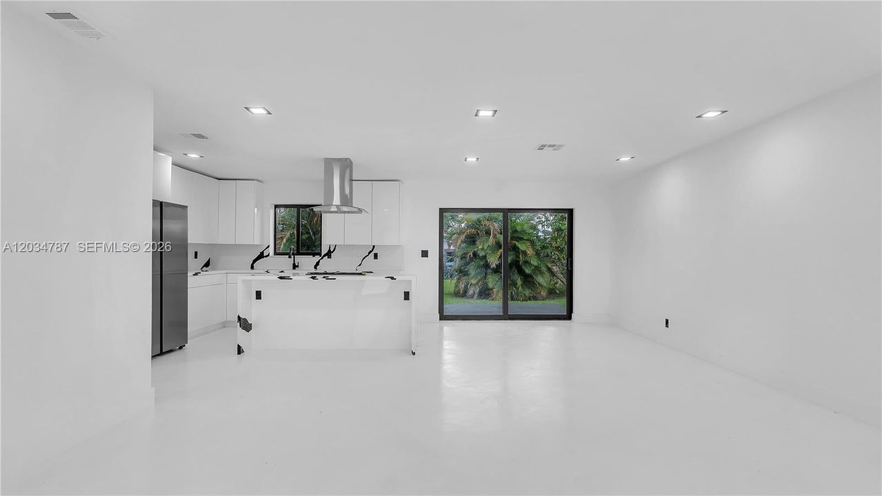 For Sale: $462,500 (3 beds, 2 baths, 1566 Square Feet)