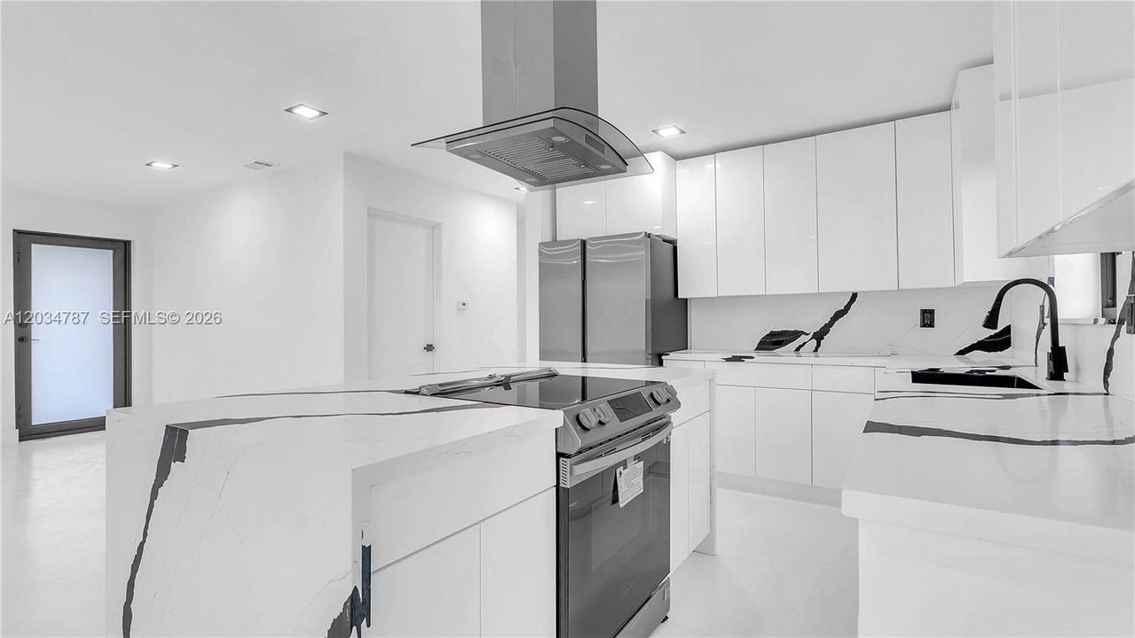 For Sale: $462,500 (3 beds, 2 baths, 1566 Square Feet)