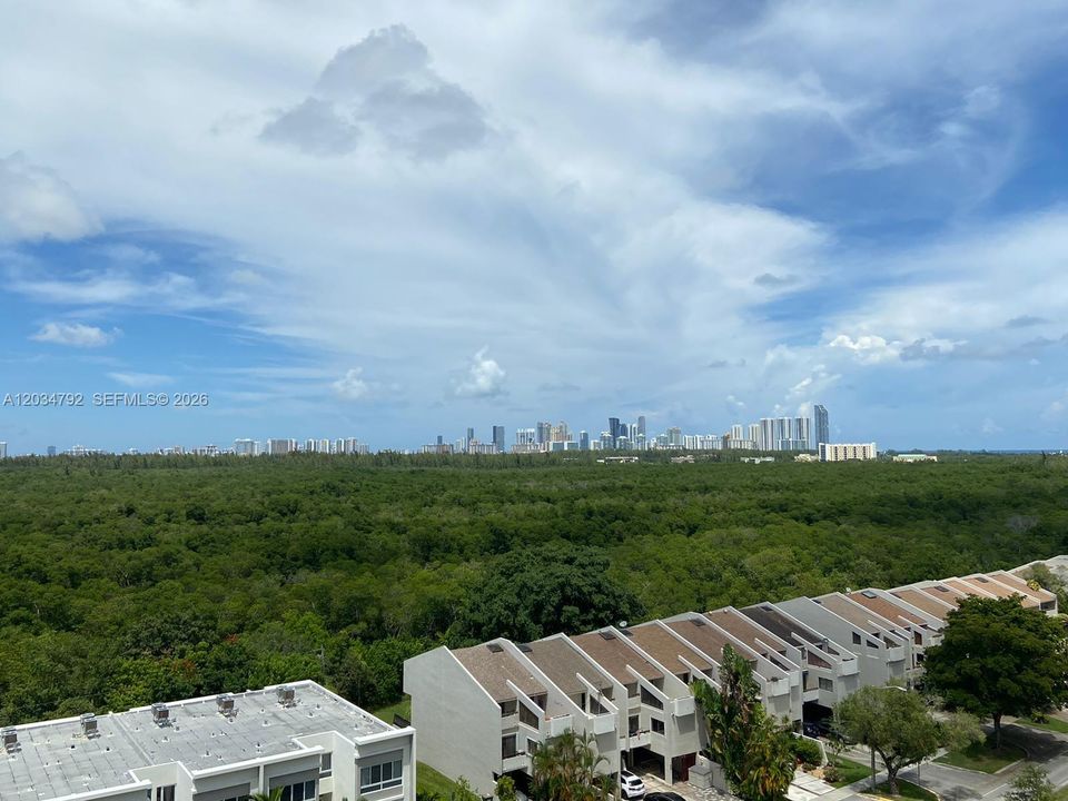 For Sale: $280,000 (2 beds, 2 baths, 1190 Square Feet)