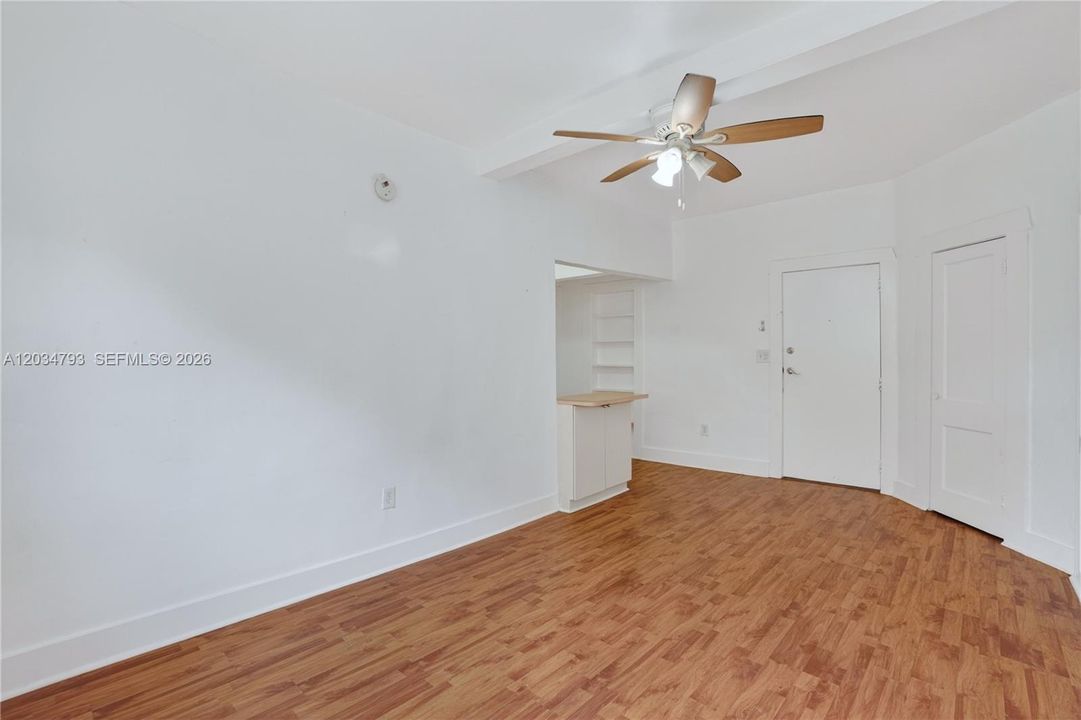 В аренду: $1,850 (1 спален, 1 ванн, 660 Квадратных фут)