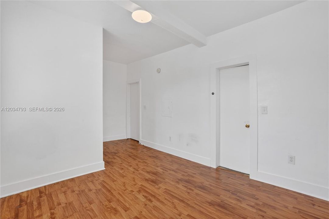 В аренду: $1,850 (1 спален, 1 ванн, 660 Квадратных фут)