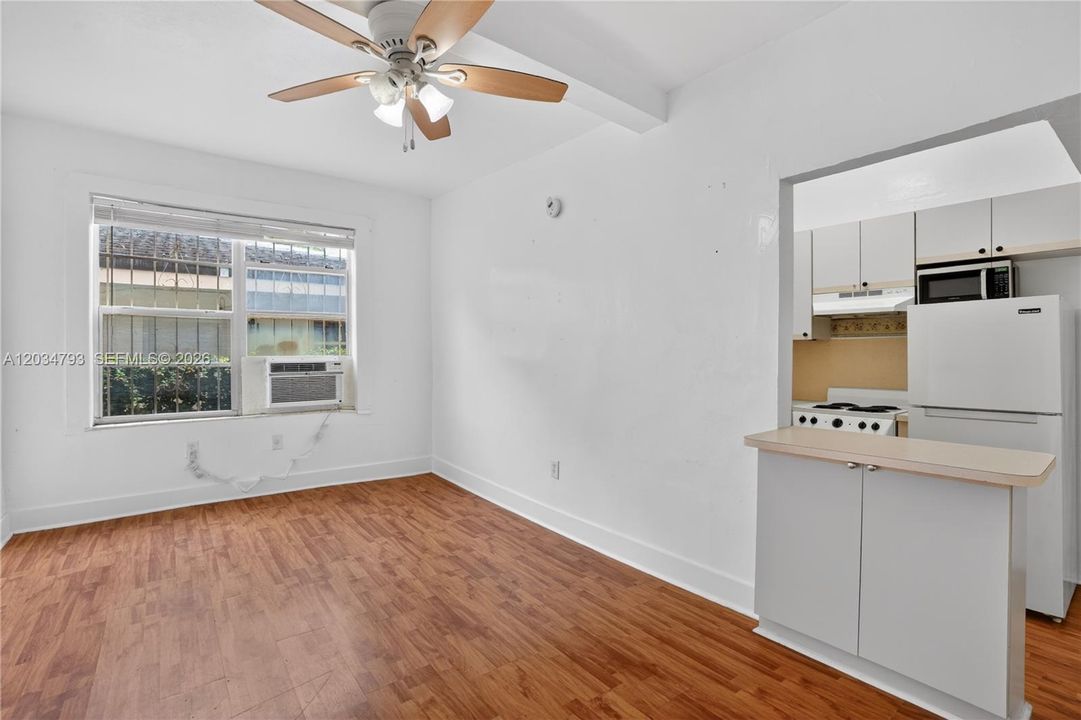 В аренду: $1,850 (1 спален, 1 ванн, 660 Квадратных фут)