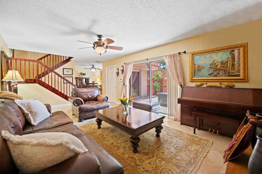 7-web-or-mls-2874-waterford-dr-s