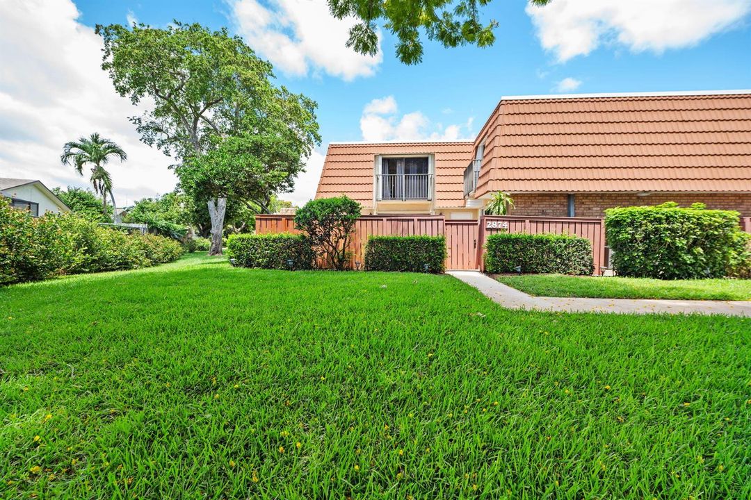1-web-or-mls-2874-waterford-dr-s