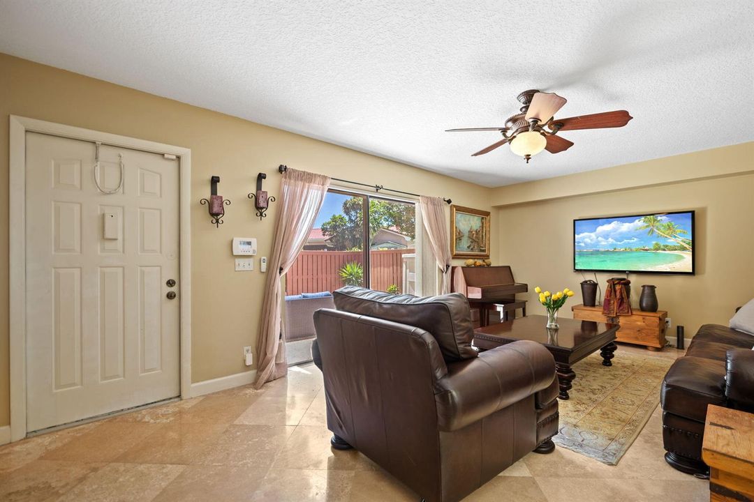 5-web-or-mls-2874-waterford-dr-s