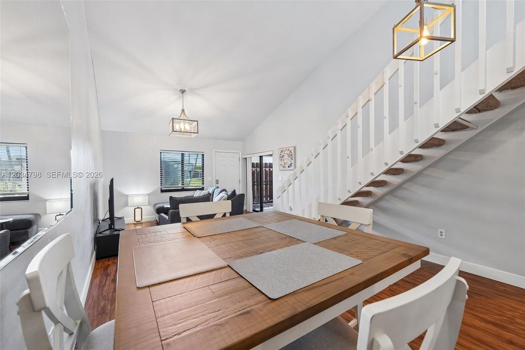 For Sale: $210,000 (2 beds, 2 baths, 1197 Square Feet)