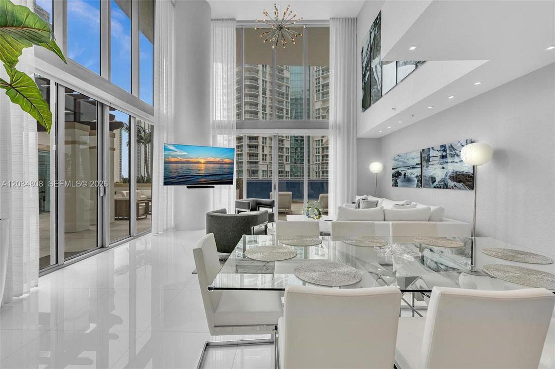 For Sale: $4,850,000 (6 beds, 5 baths, 4650 Square Feet)