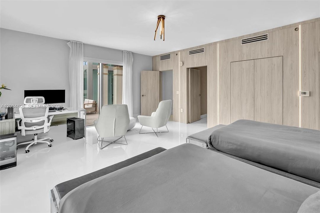 GUEST HOUSE
