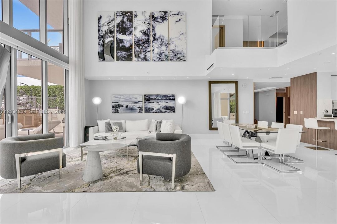 For Sale: $4,850,000 (6 beds, 5 baths, 4650 Square Feet)