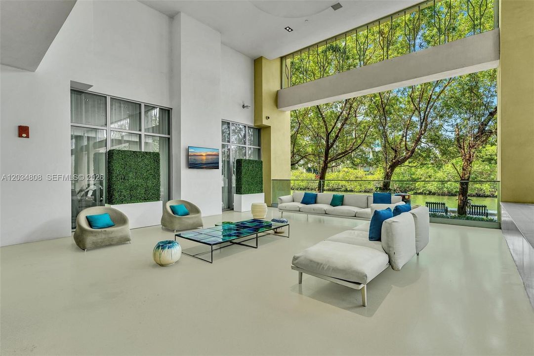 For Sale: $4,850,000 (6 beds, 5 baths, 4650 Square Feet)