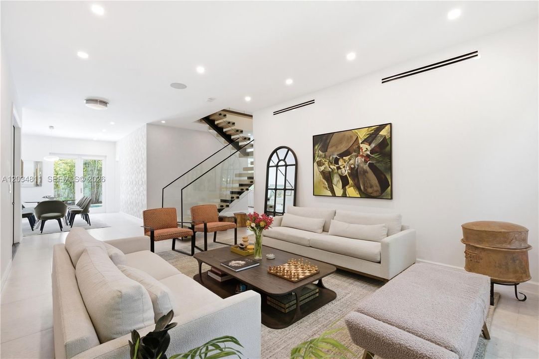 For Sale: $2,975,000 (5 beds, 5 baths, 3511 Square Feet)