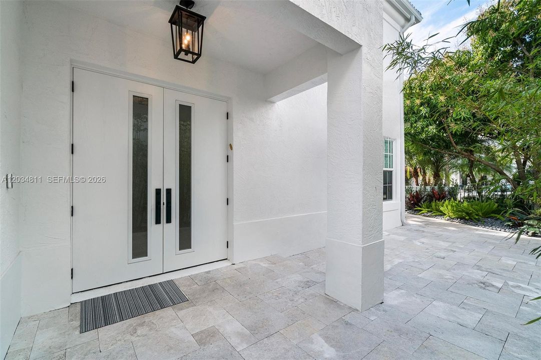 For Sale: $2,975,000 (5 beds, 5 baths, 3511 Square Feet)