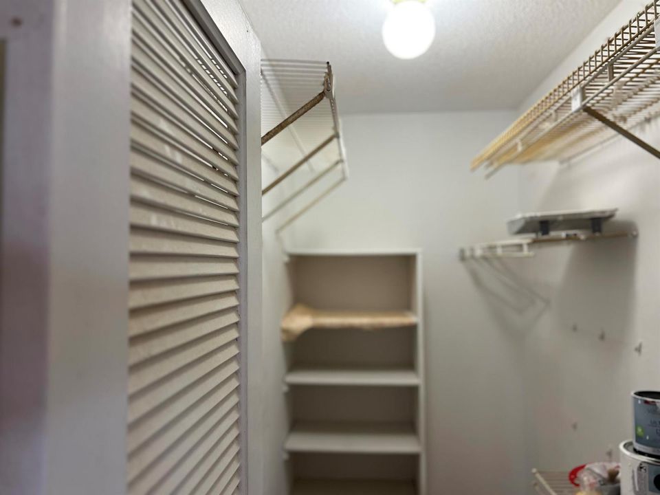 Walk in closet