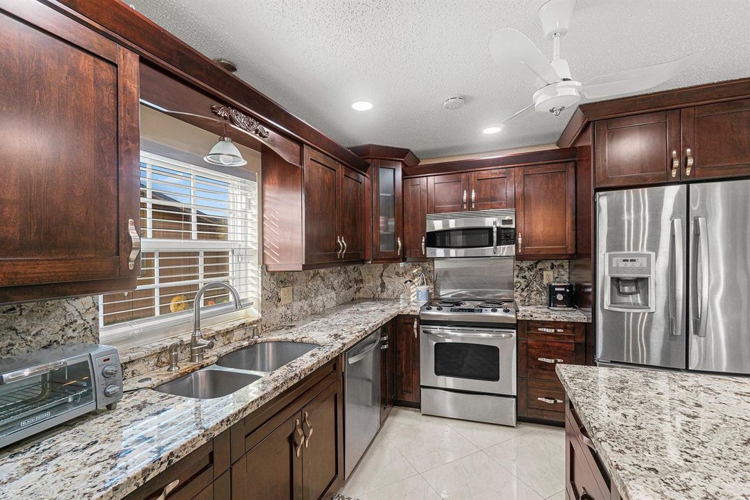 017-13297ViaVulcanus-B-DelrayBeach-FL-3
