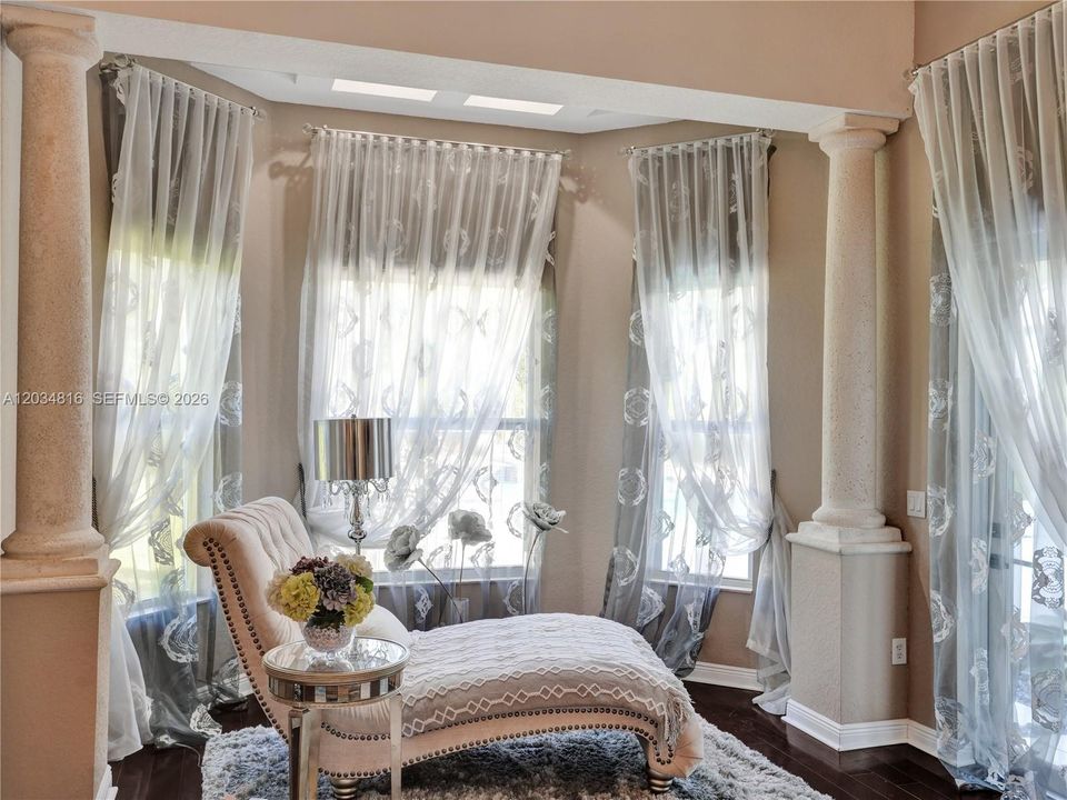 В аренду: $15,500 (4 спален, 4 ванн, 4711 Квадратных фут)