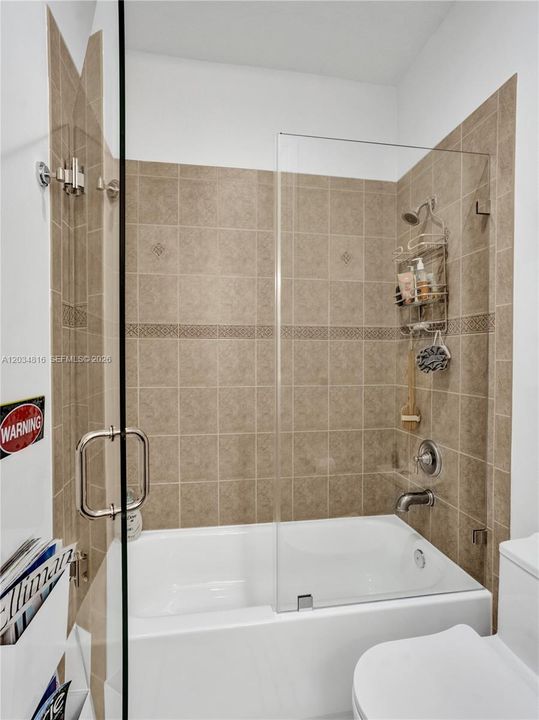 В аренду: $15,500 (4 спален, 4 ванн, 4711 Квадратных фут)