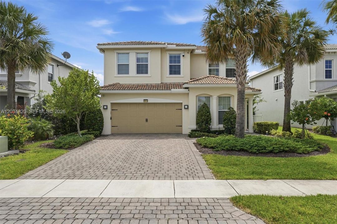 For Sale: $1,061,500 (4 beds, 2 baths, 2502 Square Feet)
