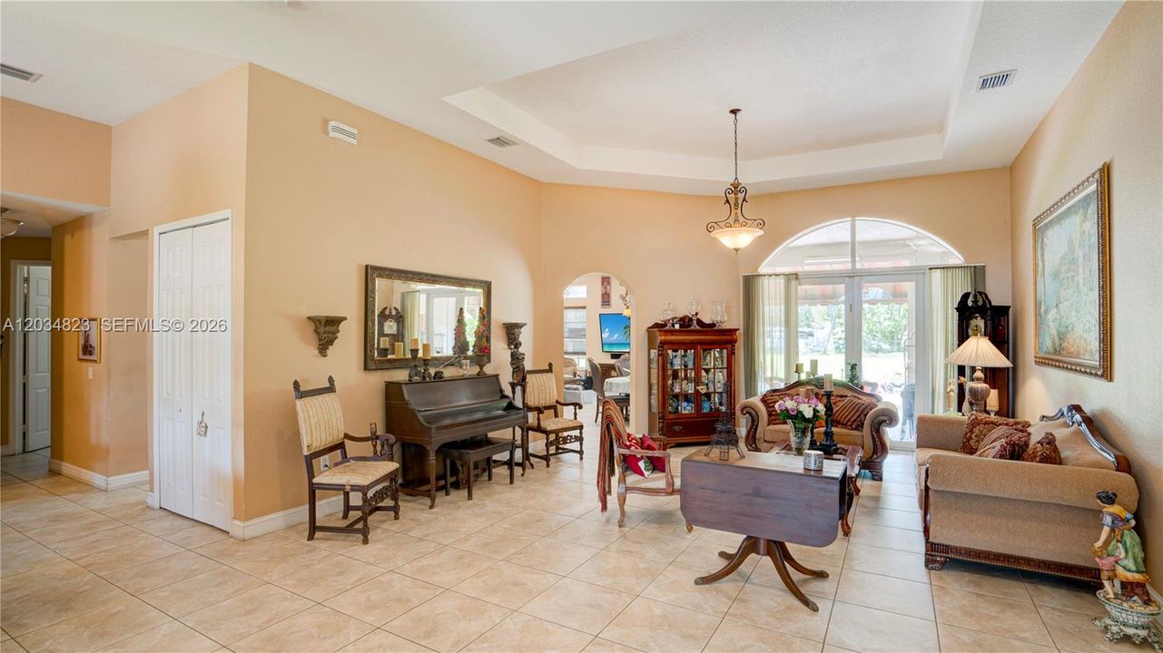 For Sale: $2,300,000 (5 beds, 4 baths, 3791 Square Feet)