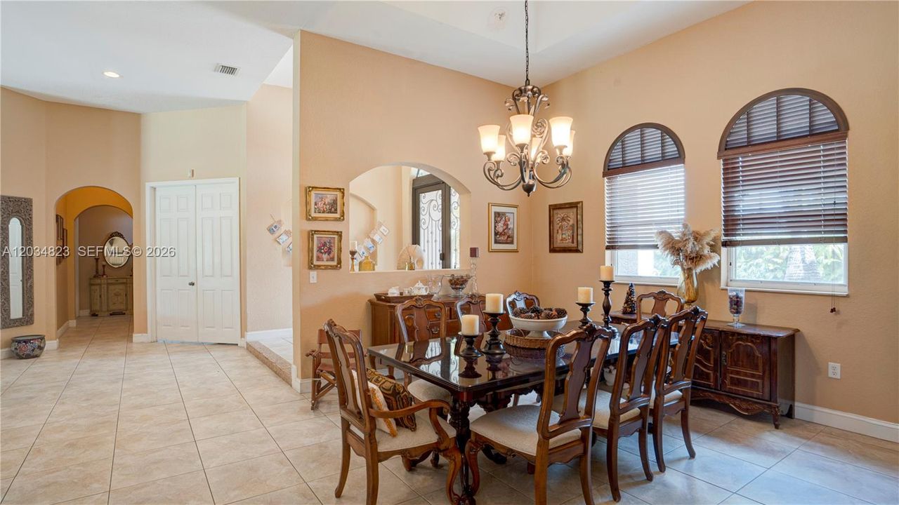 For Sale: $2,300,000 (5 beds, 4 baths, 3791 Square Feet)