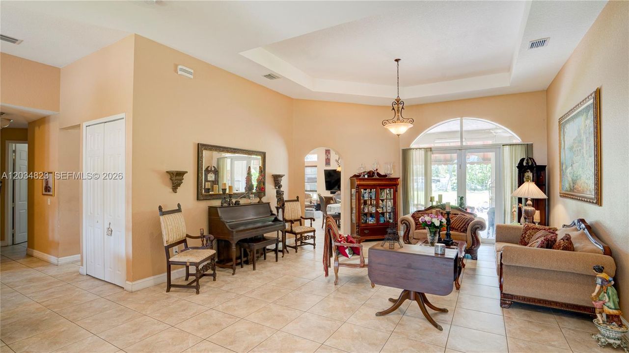 For Sale: $2,300,000 (5 beds, 4 baths, 3791 Square Feet)