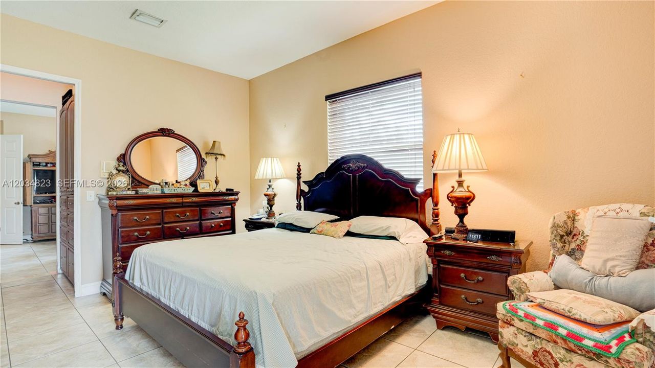 For Sale: $2,300,000 (5 beds, 4 baths, 3791 Square Feet)