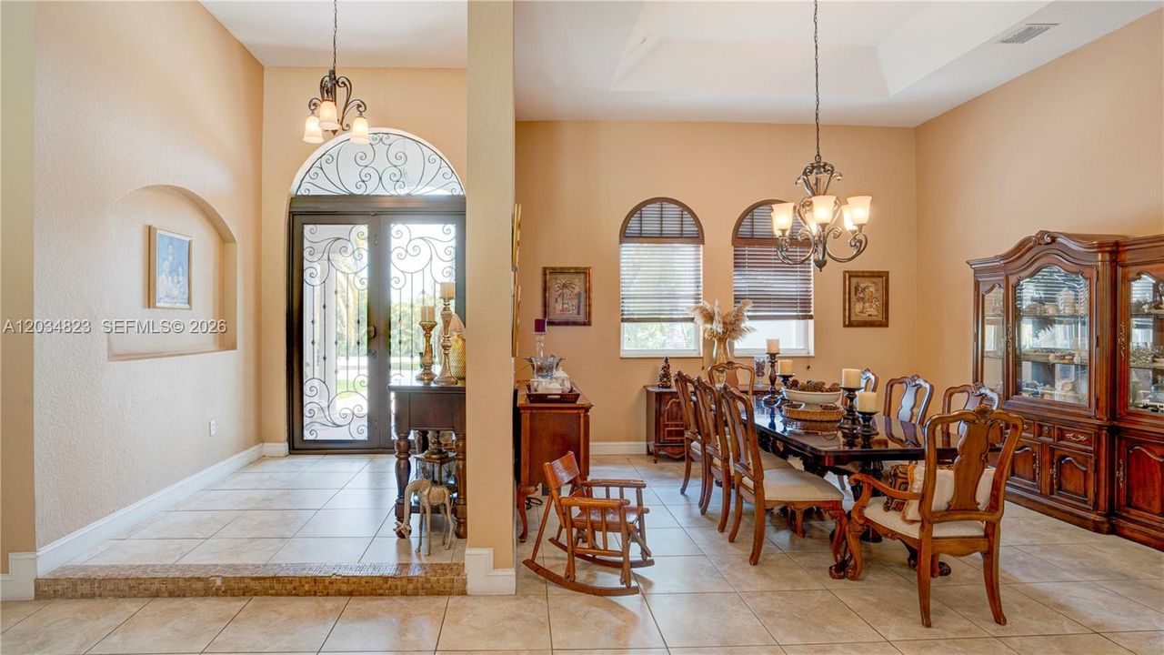 For Sale: $2,300,000 (5 beds, 4 baths, 3791 Square Feet)