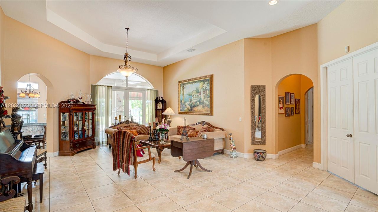 For Sale: $2,300,000 (5 beds, 4 baths, 3791 Square Feet)