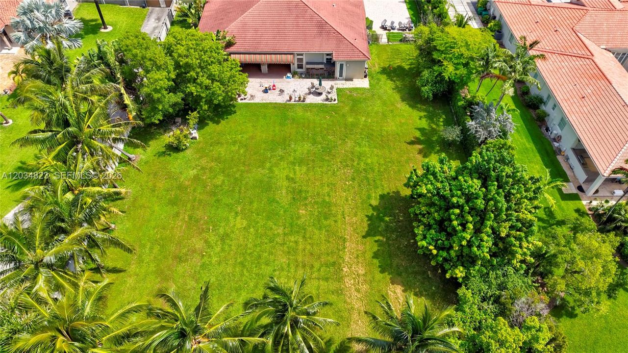 For Sale: $2,300,000 (5 beds, 4 baths, 3791 Square Feet)