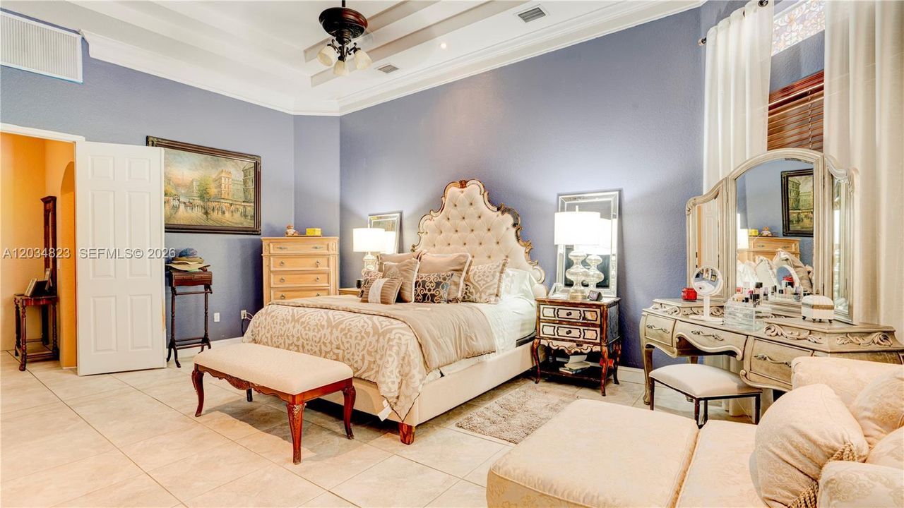 For Sale: $2,300,000 (5 beds, 4 baths, 3791 Square Feet)