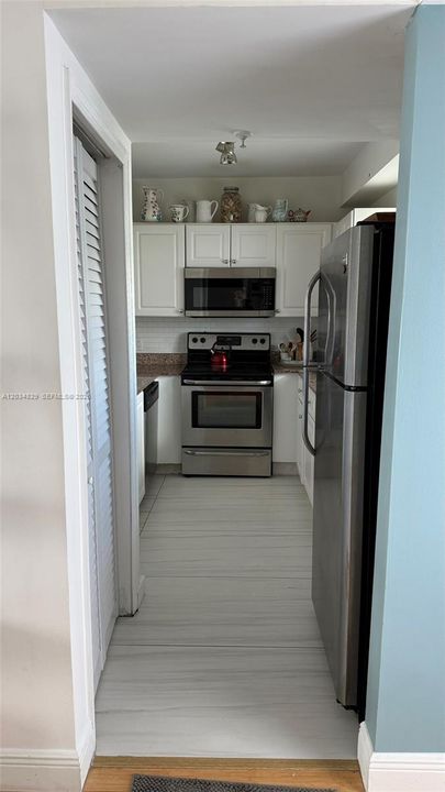 For Rent: $3,200 (2 beds, 2 baths, 1020 Square Feet)