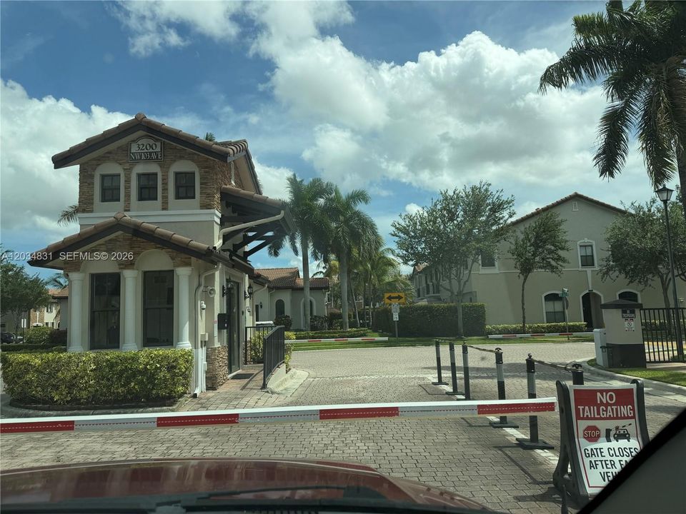 For Rent: $3,700 (3 beds, 2 baths, 1854 Square Feet)