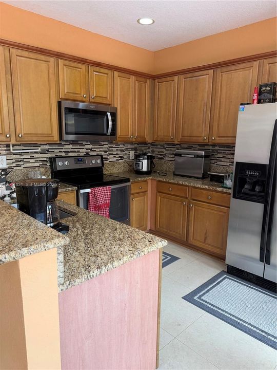 For Rent: $3,700 (3 beds, 2 baths, 1854 Square Feet)