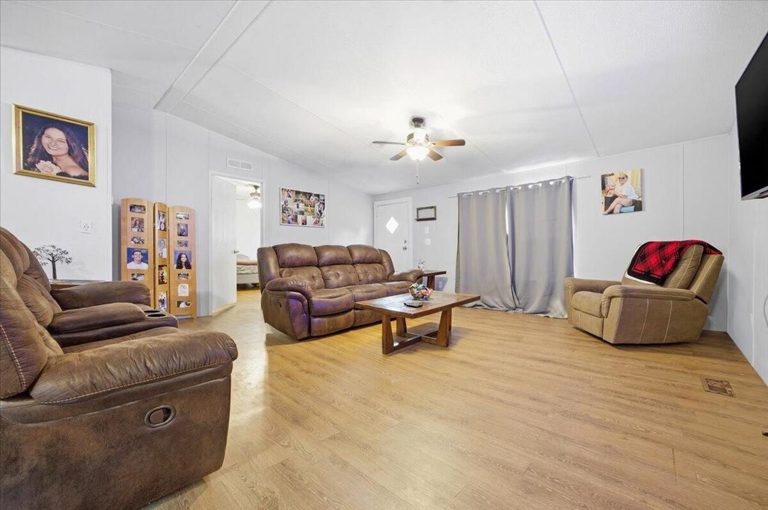 04-Living Room