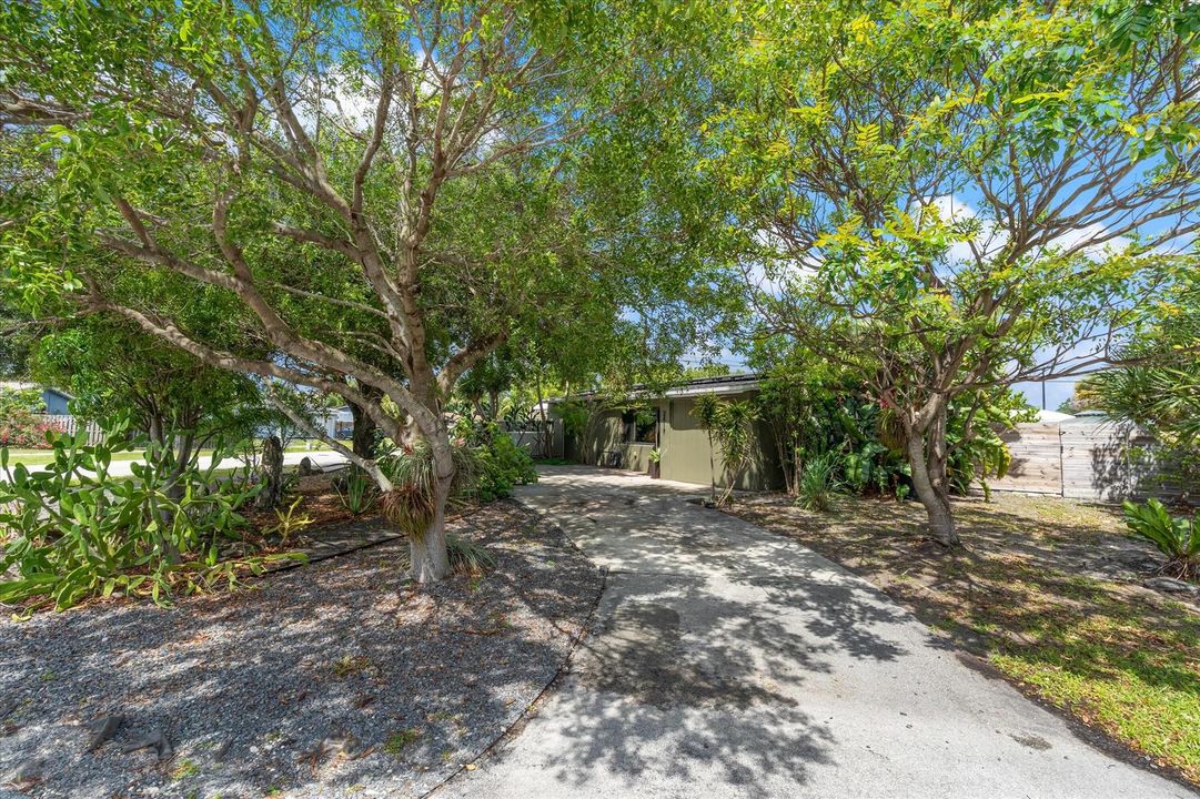 06-2147 NE 13th Terr Pompano Beach, FL-1