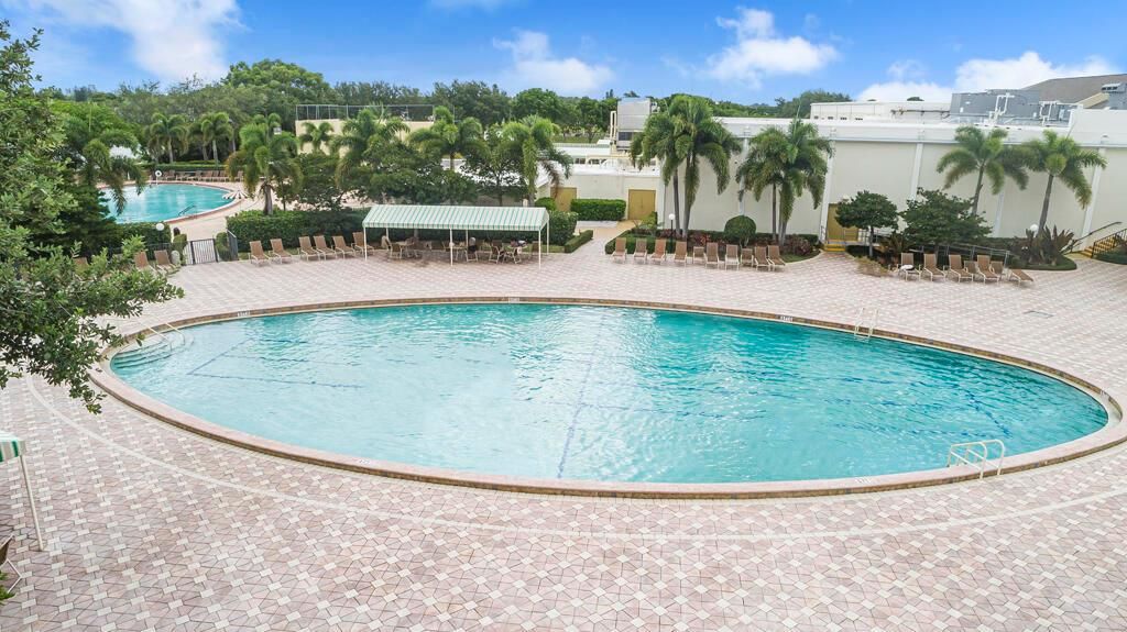 Main Clubhouse Drone Pool