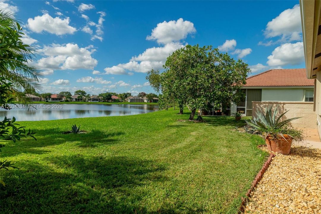 For Rent: $3,500 (3 beds, 2 baths, 1984 Square Feet)