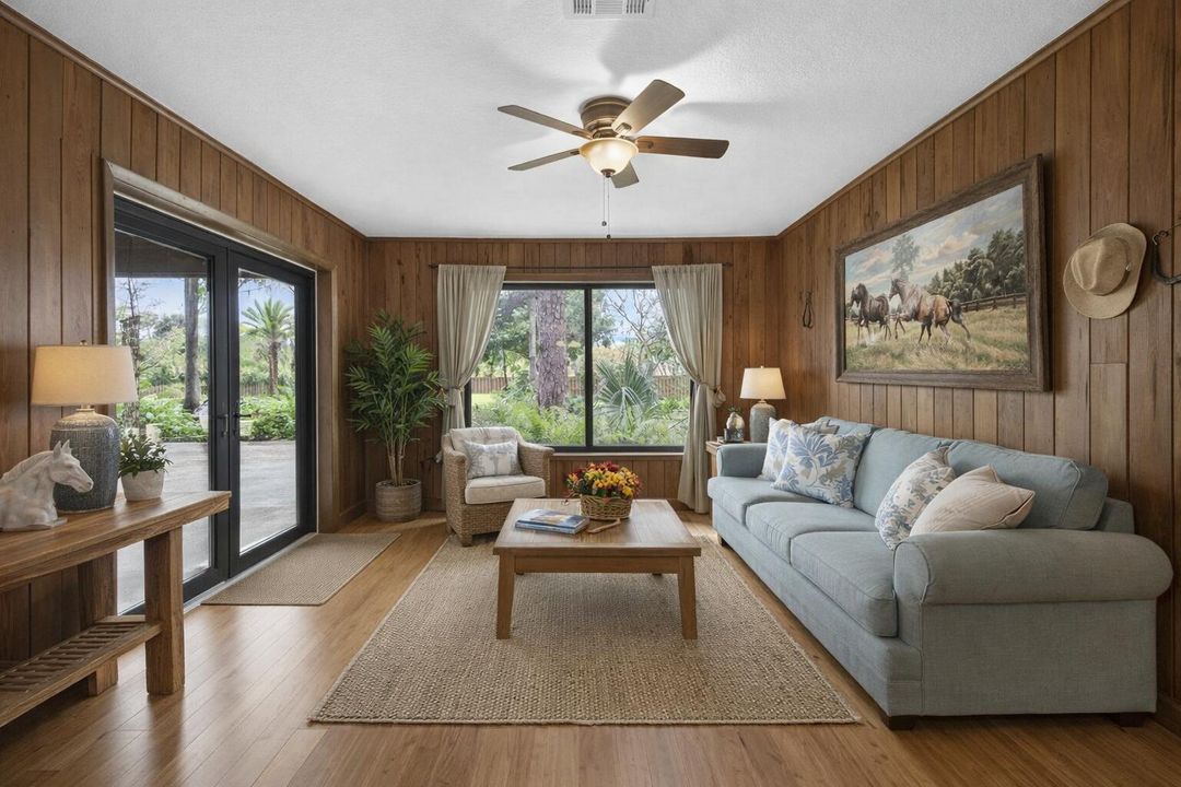 Family room/Dining