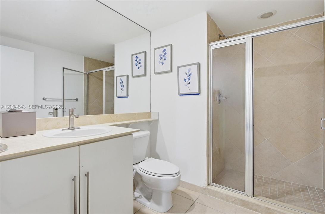 For Sale: $635,000 (2 beds, 2 baths, 1169 Square Feet)