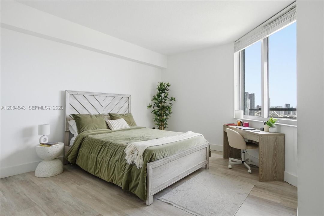 For Sale: $635,000 (2 beds, 2 baths, 1169 Square Feet)