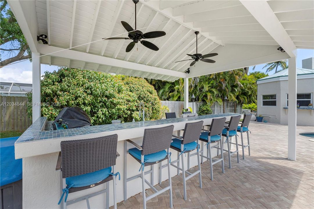 Outdoor Bar