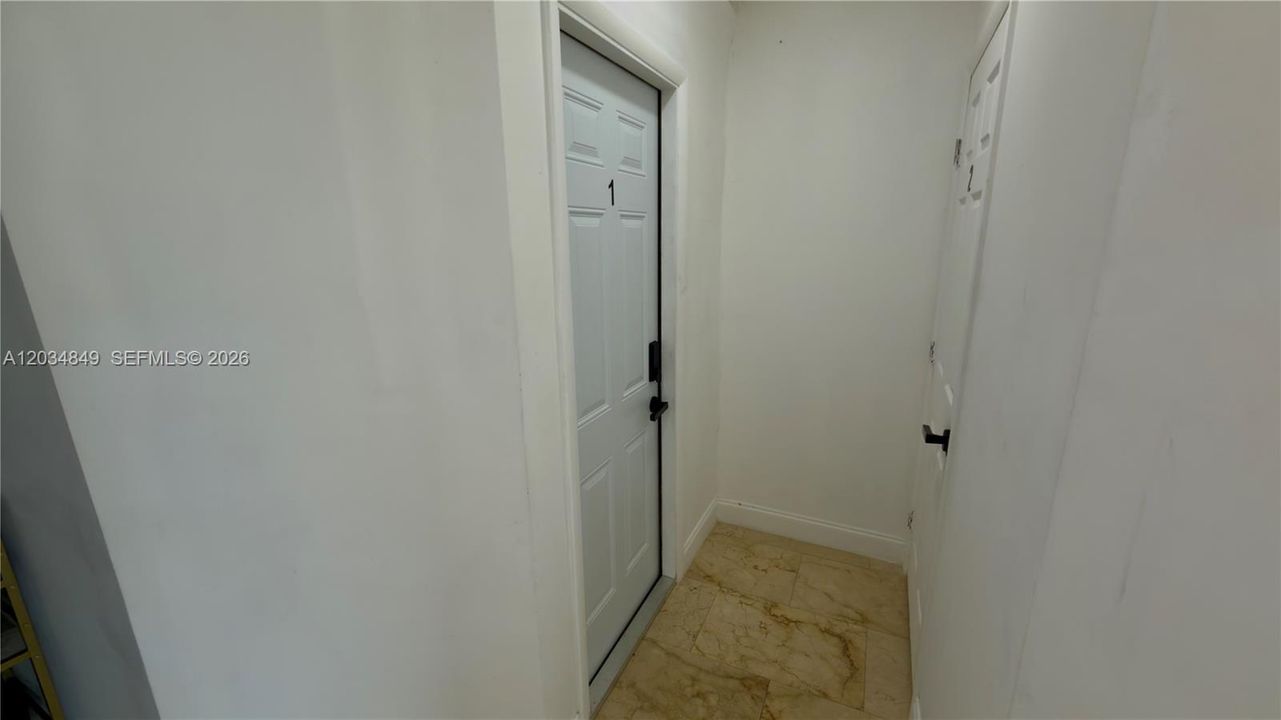 For Sale: $600,000 (5 beds, 3 baths, 1641 Square Feet)
